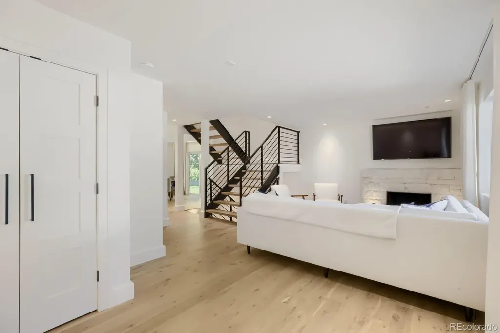 966 Welch Court Golden CO 80401