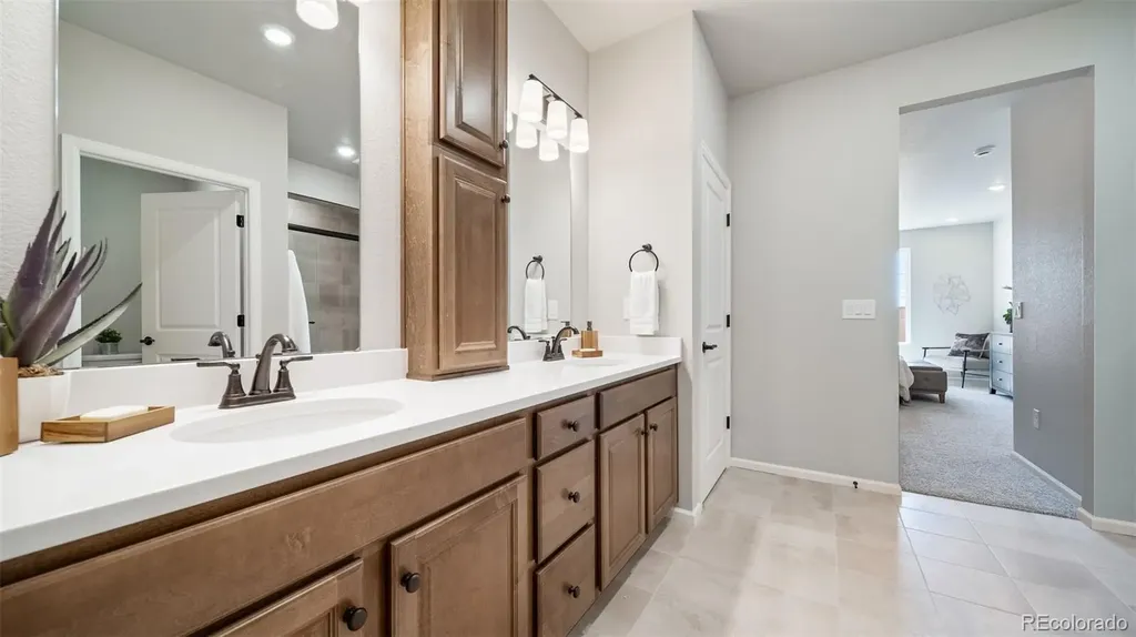 5022 N Tempe Street Aurora CO 80019