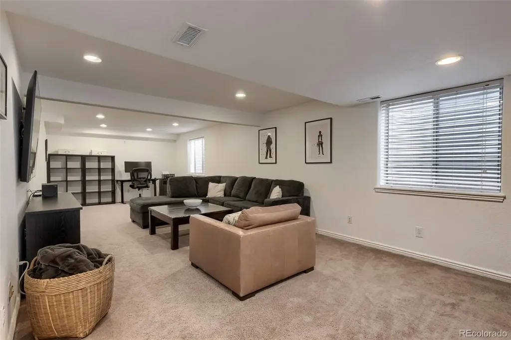 9831 Sydney Lane Highlands Ranch CO 80130