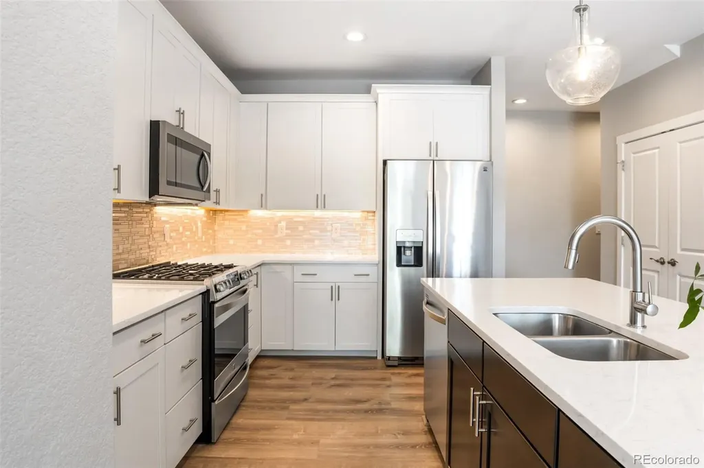 813 Grandview Mdws Drive Longmont CO 80503