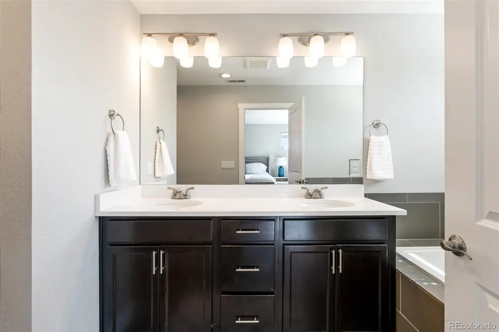 813 Grandview Mdws Drive Longmont CO 80503