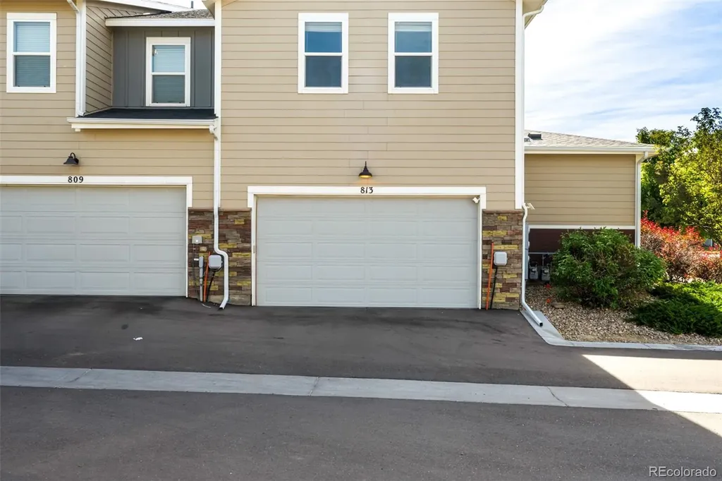 813 Grandview Mdws Drive Longmont CO 80503