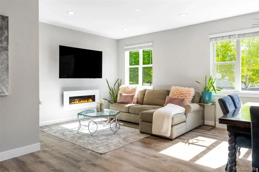 813 Grandview Mdws Drive Longmont CO 80503