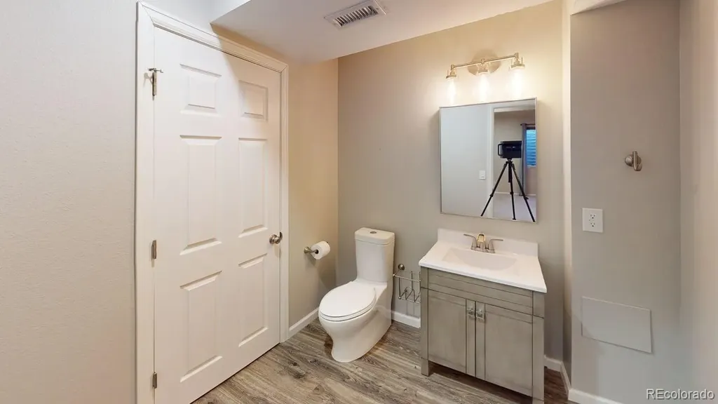 8958 Forrest Drive Highlands Ranch CO 80126