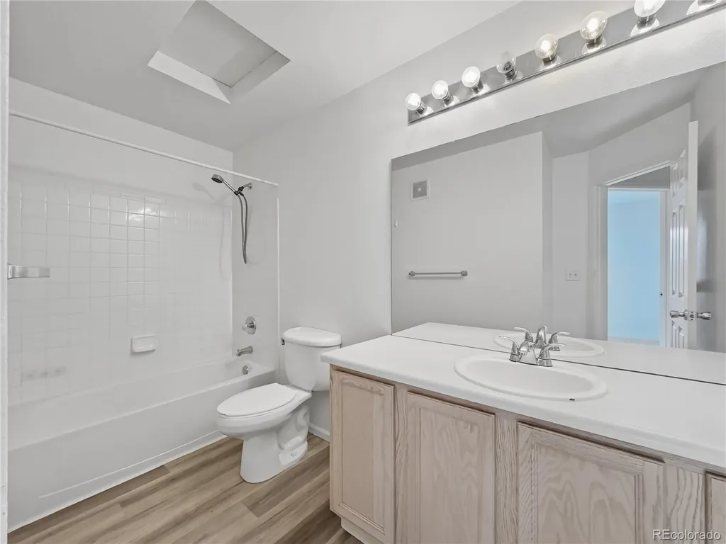 1583 S Danube Way Aurora CO 80017