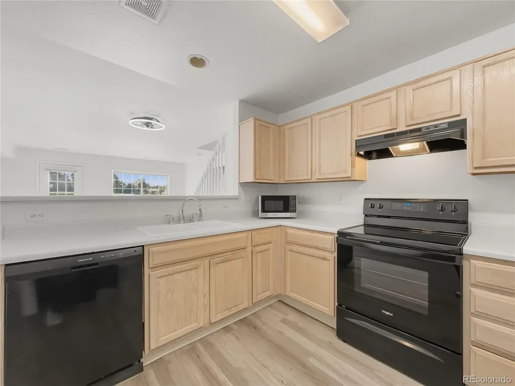 1583 S Danube Way Aurora CO 80017