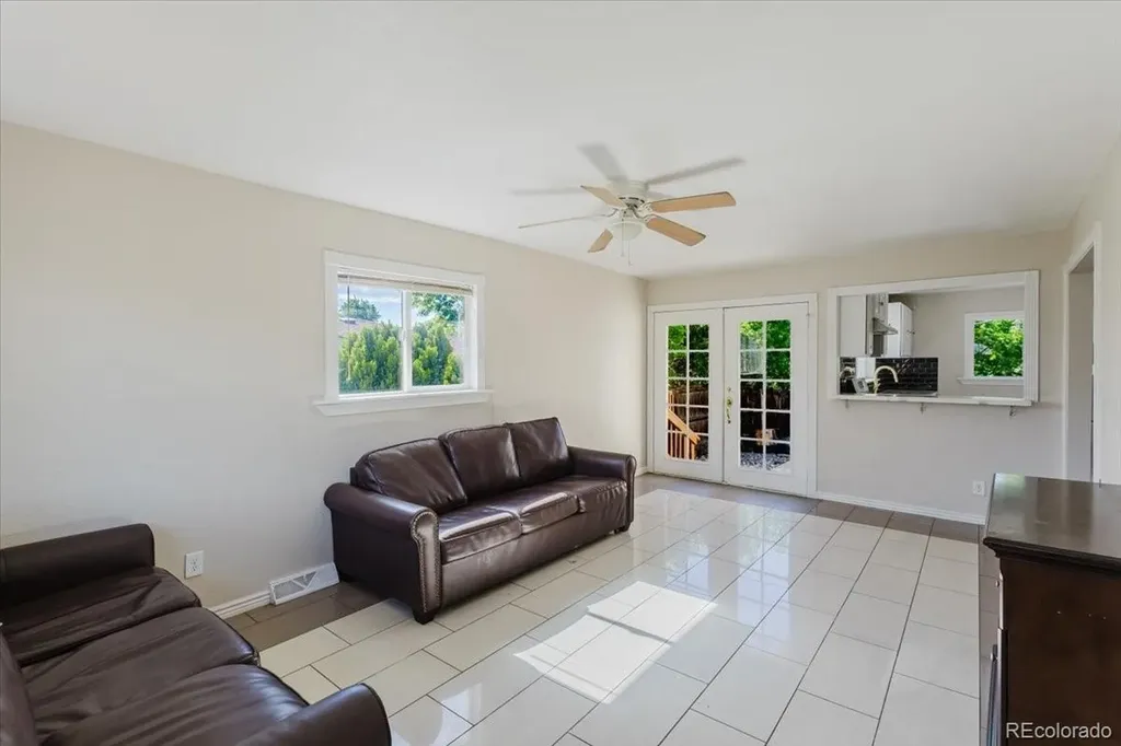 5355 E Asbury Avenue Denver CO 80222