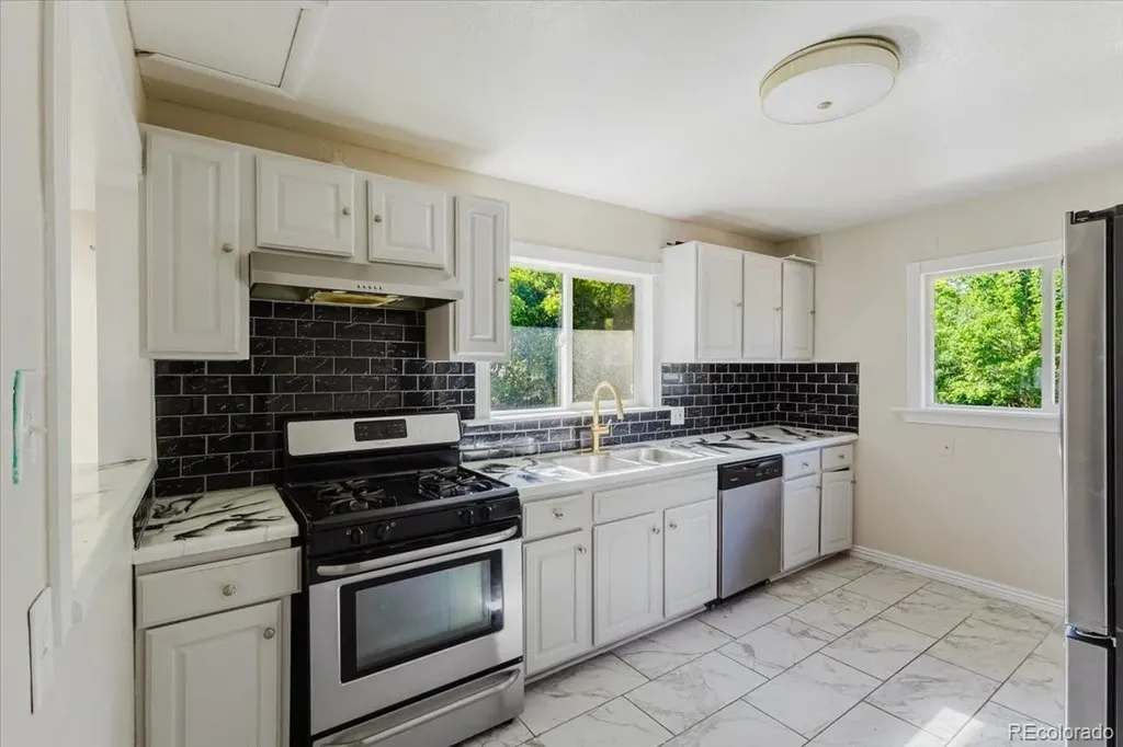 5355 E Asbury Avenue Denver CO 80222