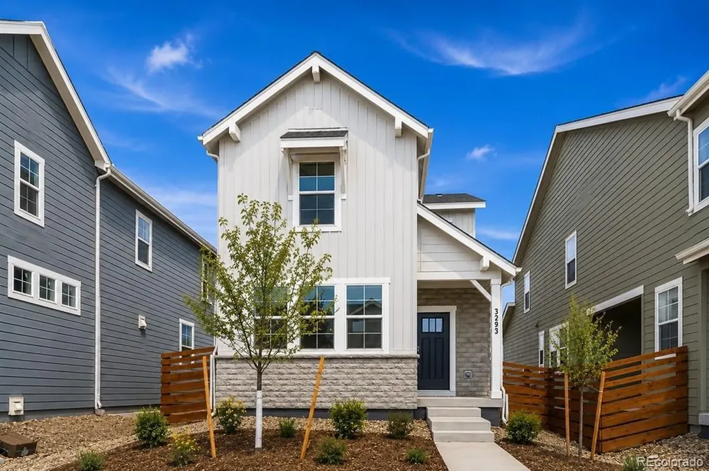 3293 N Coolidge Way Aurora CO 80019
