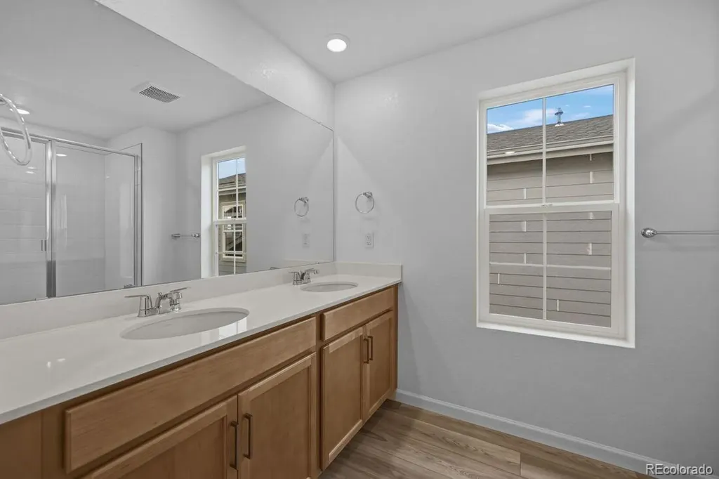 3293 N Coolidge Way Aurora CO 80019