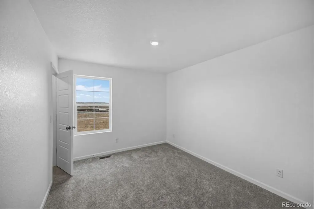 3293 N Coolidge Way Aurora CO 80019