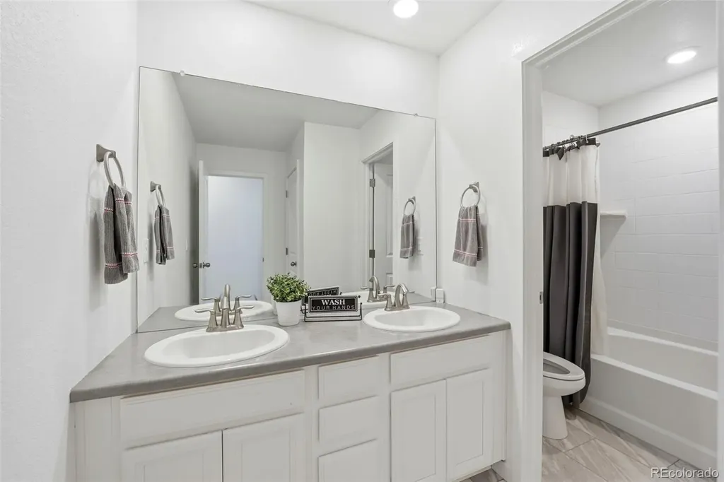 875 Snowberry Avenue Elizabeth CO 80107