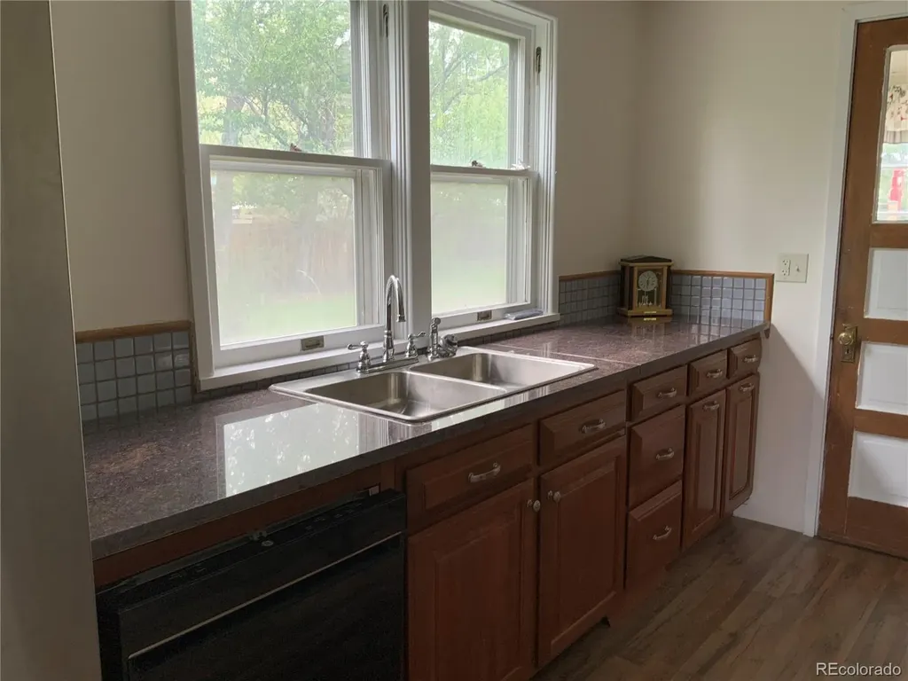 1011 Main Street Meeker CO 81641