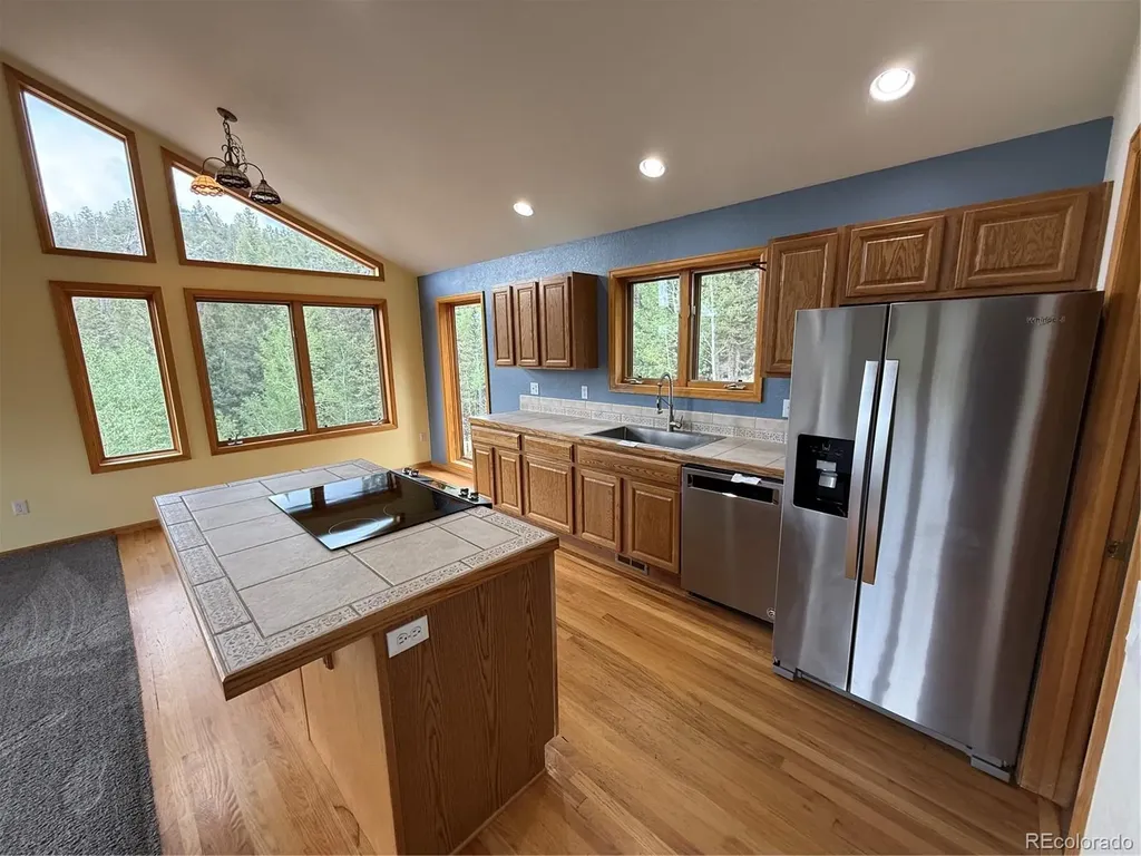 2544 E Longbow Drive Como CO 80456
