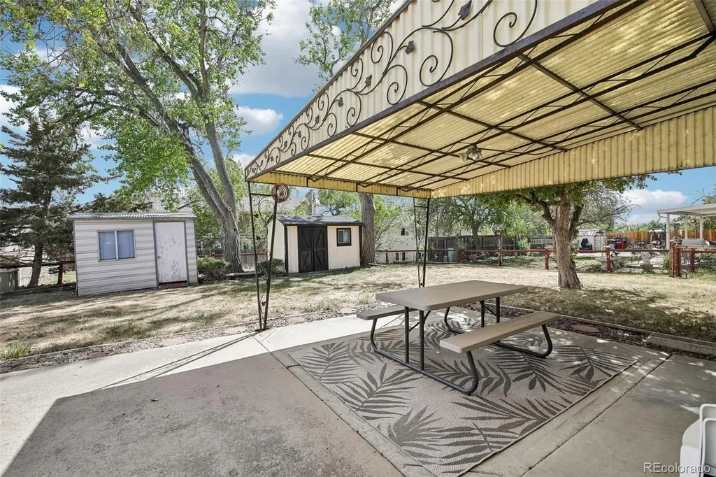 2270 Cleo Street Denver CO 80229
