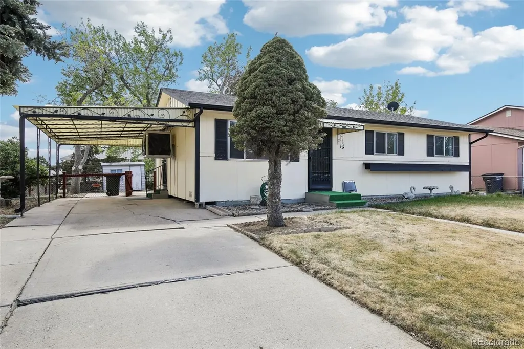 2270 Cleo Street Denver CO 80229