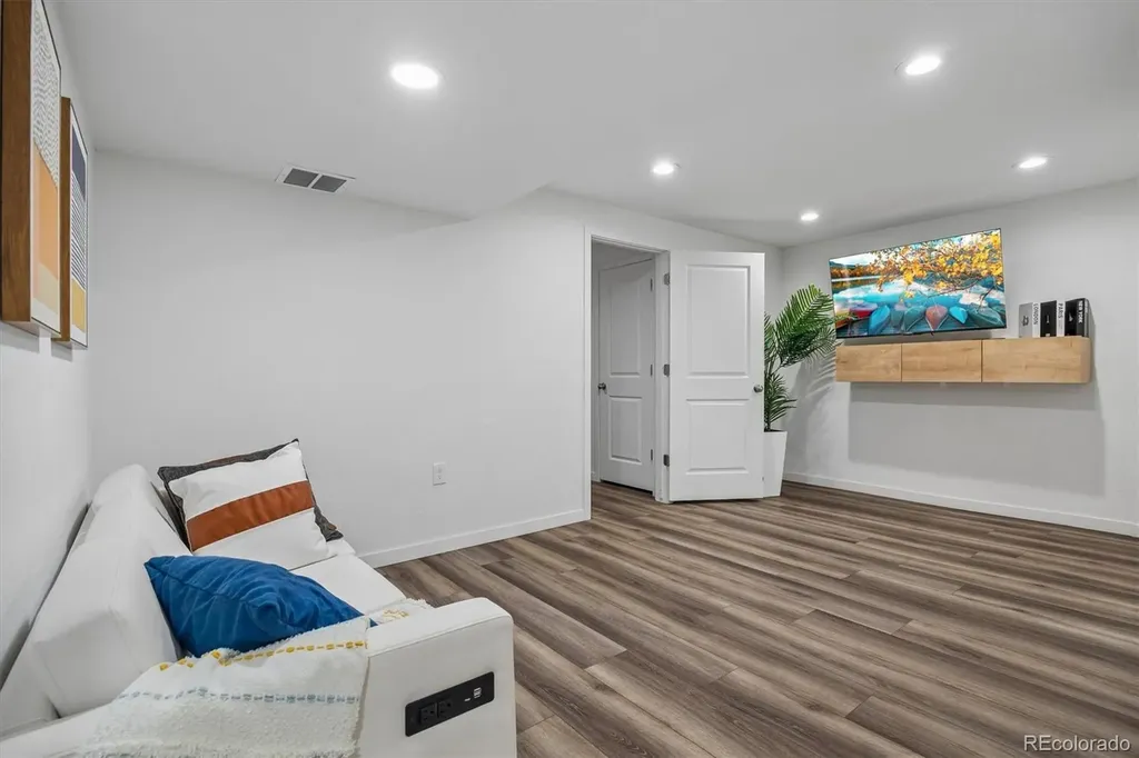 10152 Yampa Court Commerce City CO 80022