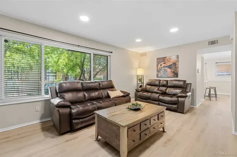 1206 S Dillon Way Aurora CO 80012