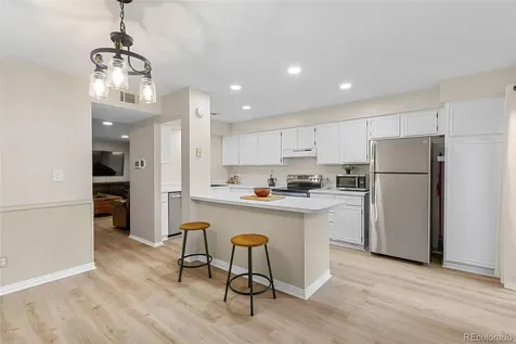 1206 S Dillon Way Aurora CO 80012