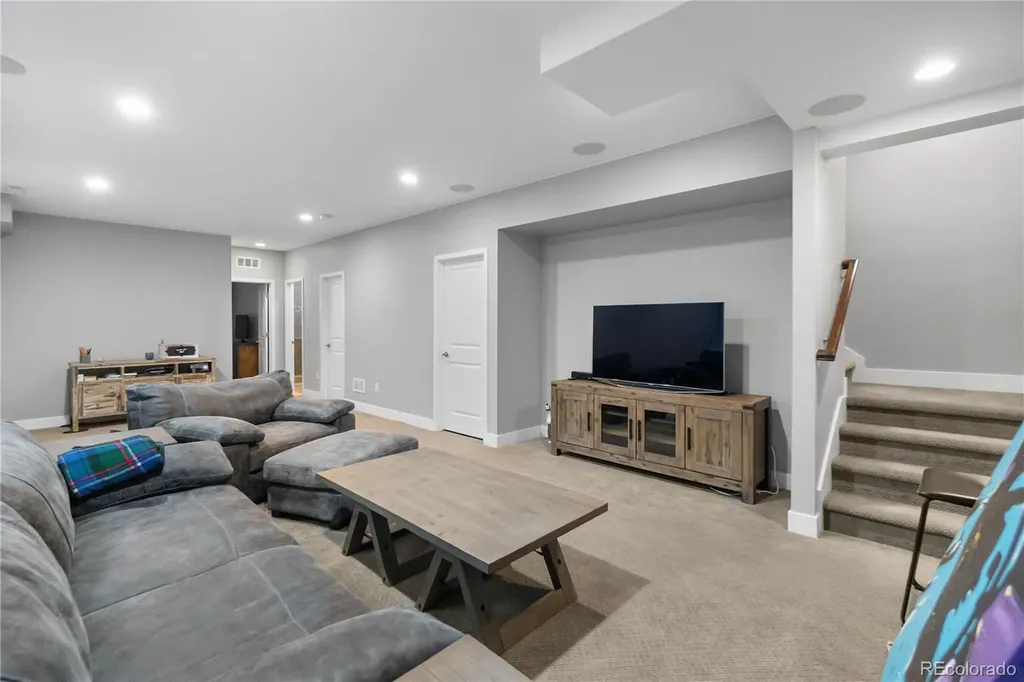 2592 S Norse Court Lakewood CO 80228