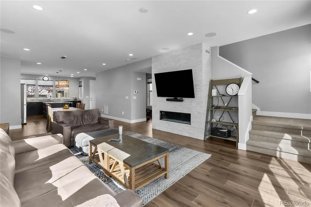 2592 S Norse Court Lakewood CO 80228
