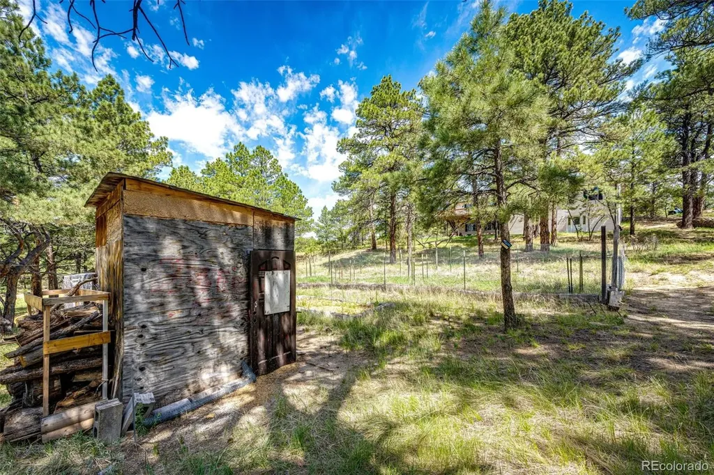 40400 Moon Stone Court Deer Trail CO 80105