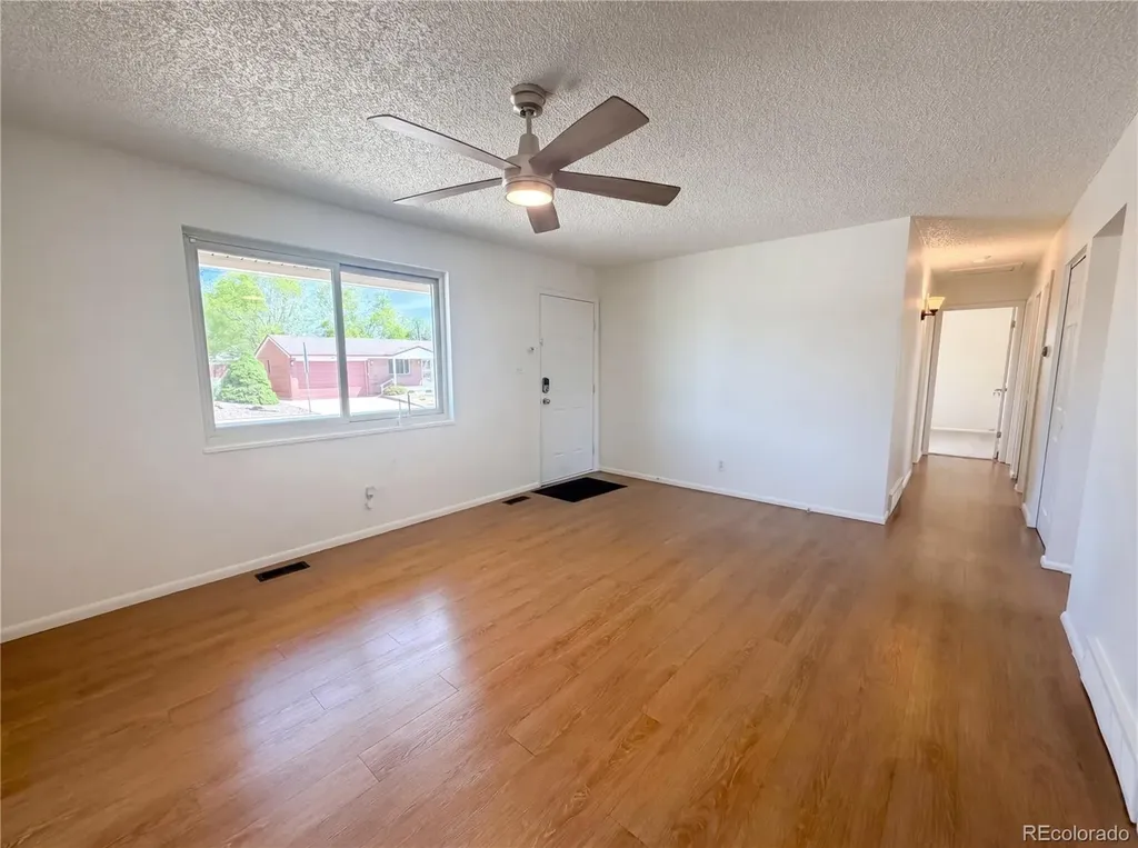 1902 E 116th Place Northglenn CO 80233