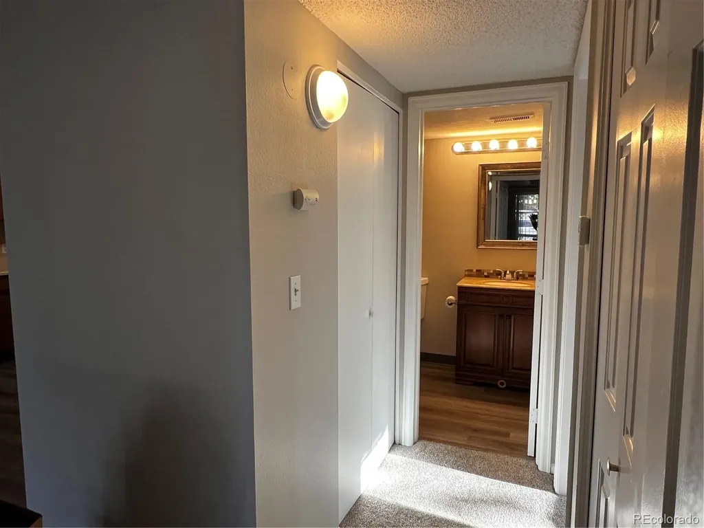 2575 S Syracuse Way Denver CO 80231