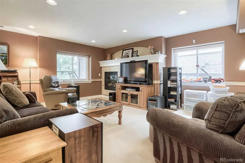 8011 S Shawnee Street Aurora CO 80016