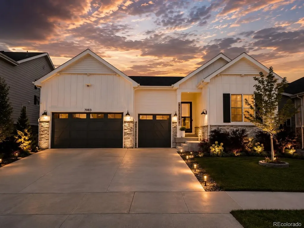 7083 S Vandriver Court Aurora CO 80016