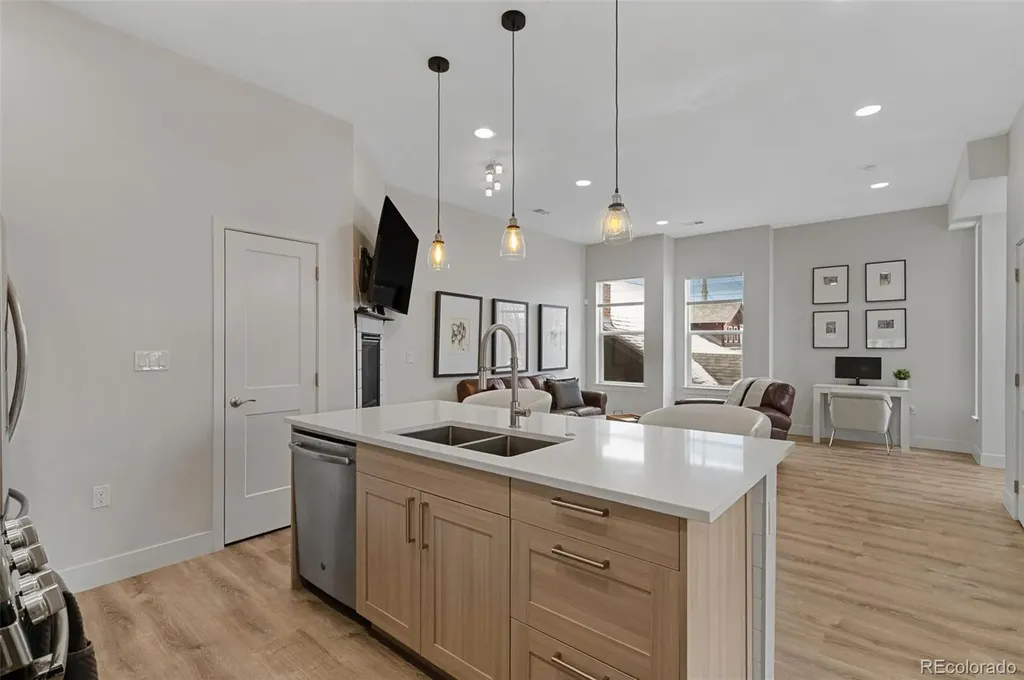 2922 W 26th Avenue Denver CO 80211