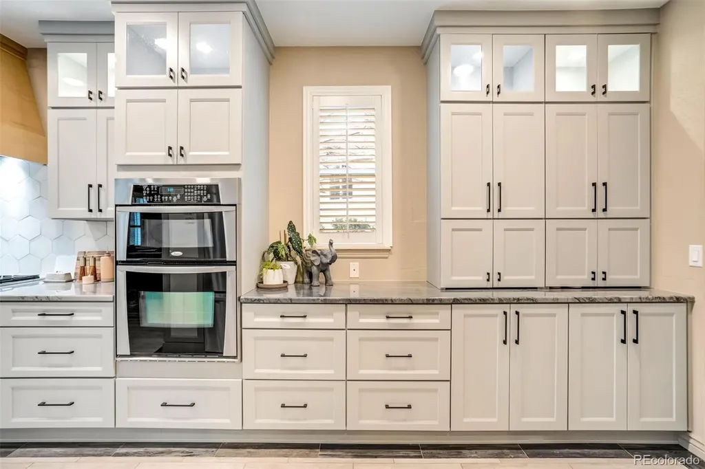 327 Ingleton Court Castle Pines CO 80108