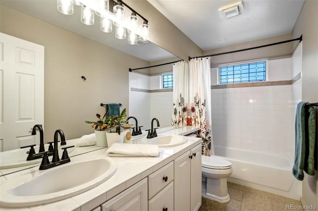 327 Ingleton Court Castle Pines CO 80108