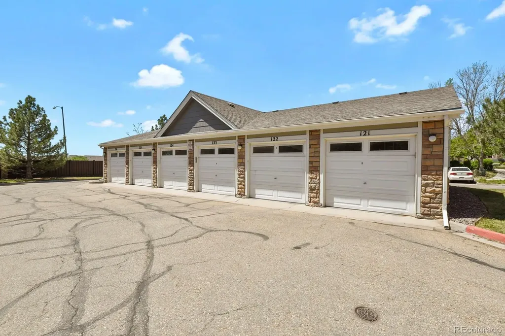 12820 Jasmine Street Thornton CO 80602