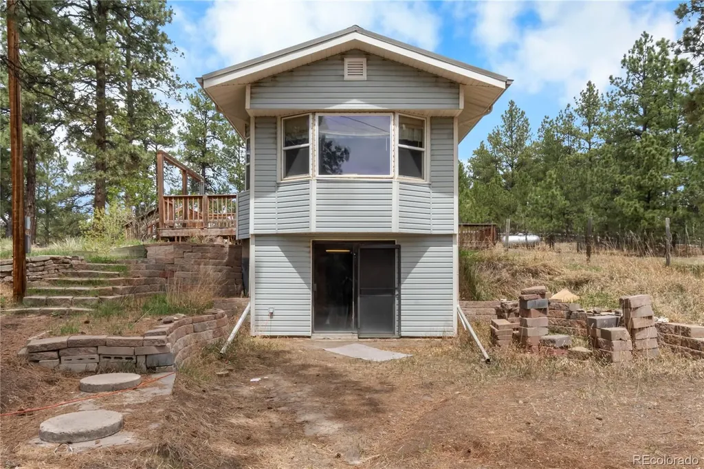 5336 County Road 142 Elizabeth CO 80107