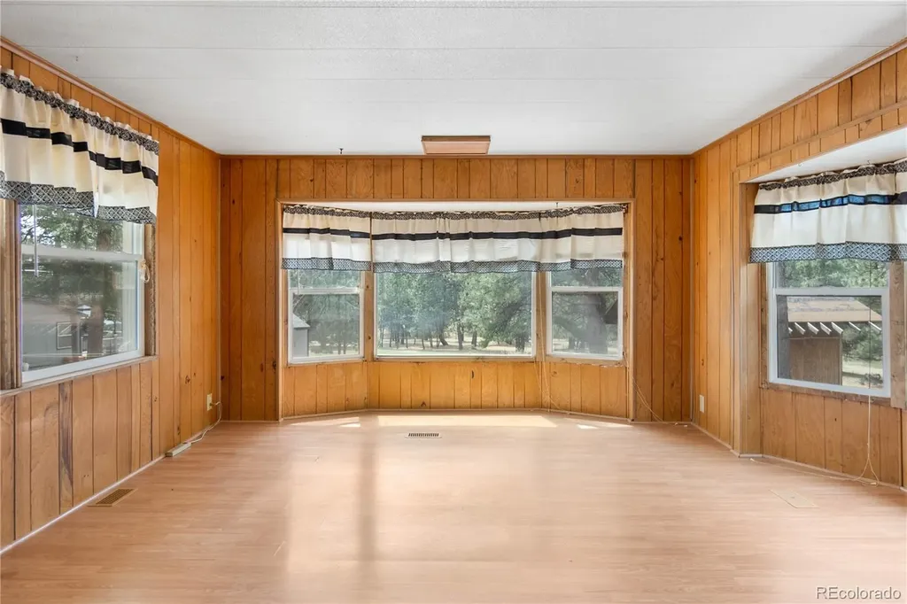 5336 County Road 142 Elizabeth CO 80107