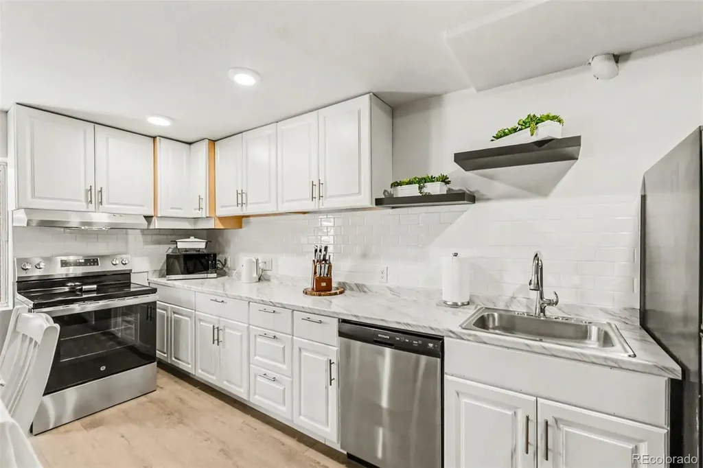 18390 E Baltic Place Aurora CO 80013