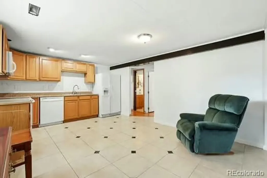 1526 S Ursula Court Aurora CO 80012