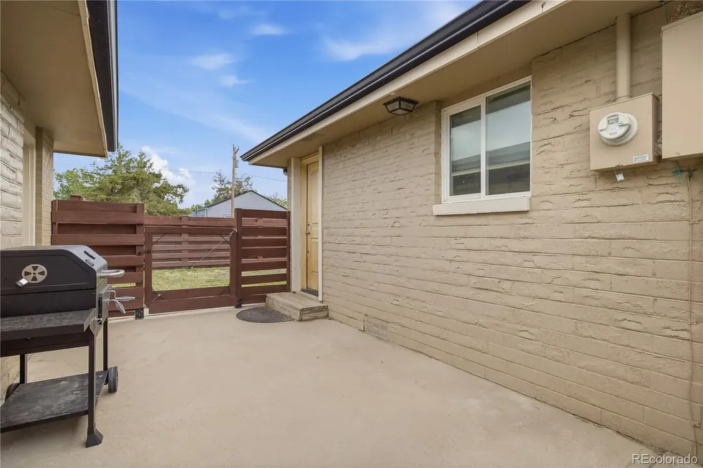 710 4th Street Bennett CO 80102
