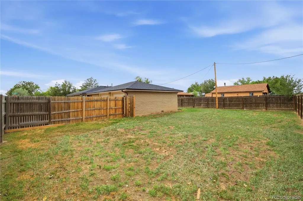 710 4th Street Bennett CO 80102