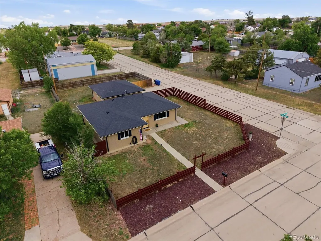 710 4th Street Bennett CO 80102