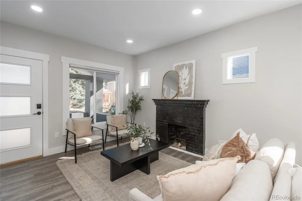 2339 S Acoma Street Denver CO 80223