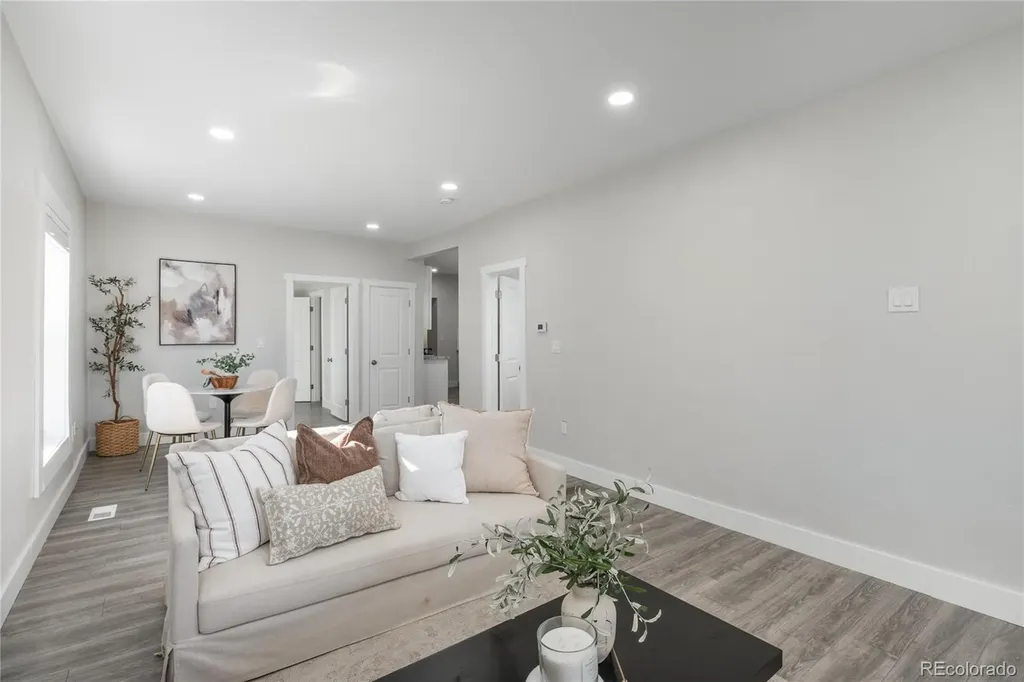2339 S Acoma Street Denver CO 80223