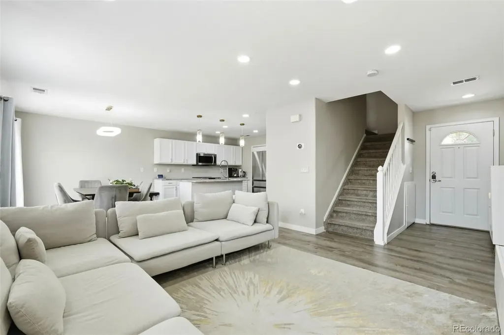 21906 E Crestline Place Aurora CO 80016