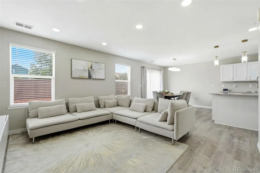 21906 E Crestline Place Aurora CO 80016