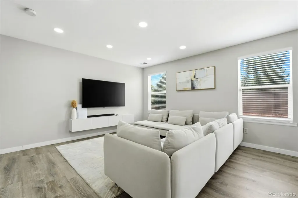 21906 E Crestline Place Aurora CO 80016