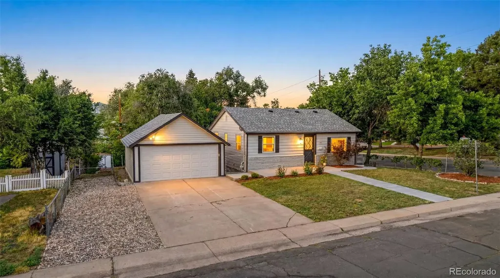 6005 S Sycamore Street Littleton CO 80120