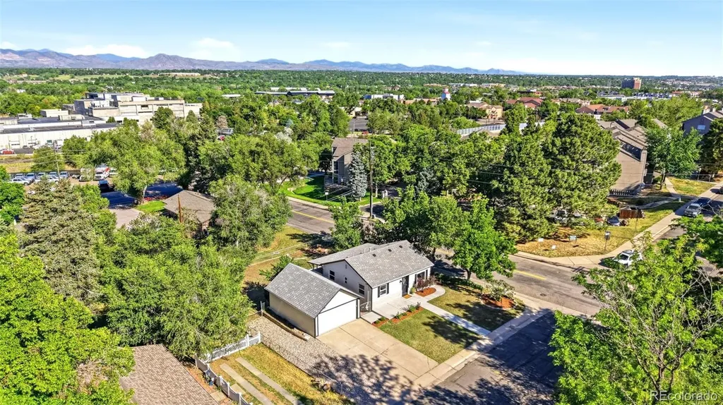 6005 S Sycamore Street Littleton CO 80120