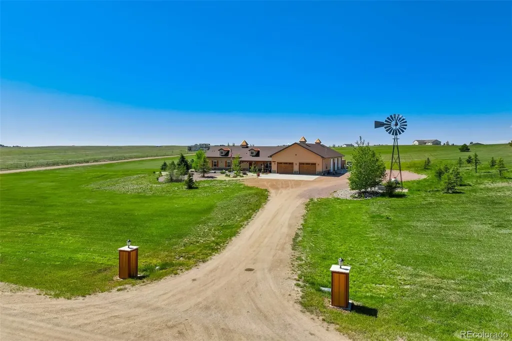13735 Mccune Road Elbert CO 80106
