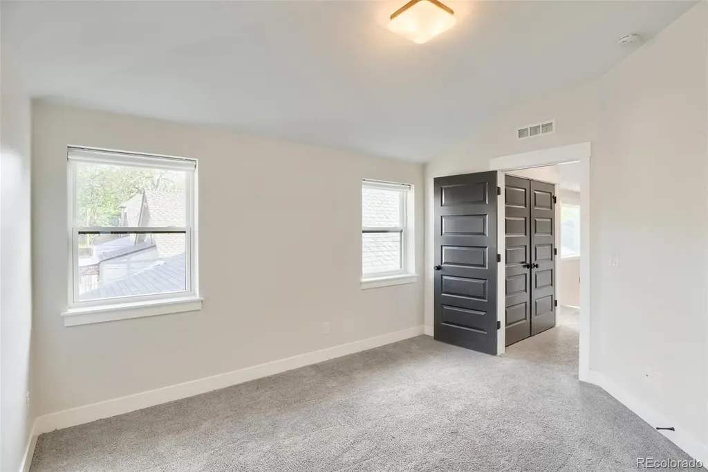 3322 N Columbine Street Denver CO 80205